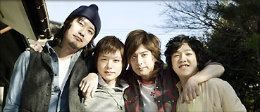 �A�[�e�B�X�g�ʐ^