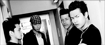 �A�[�e�B�X�g�ʐ^